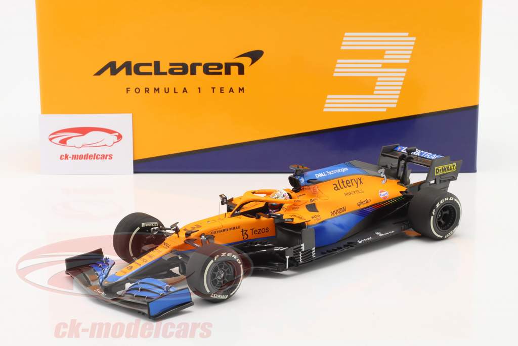 D. Ricciardo McLaren MCL35M #3 勝者 イタリアの GP 方式 1 2021 1:18 Minichamps