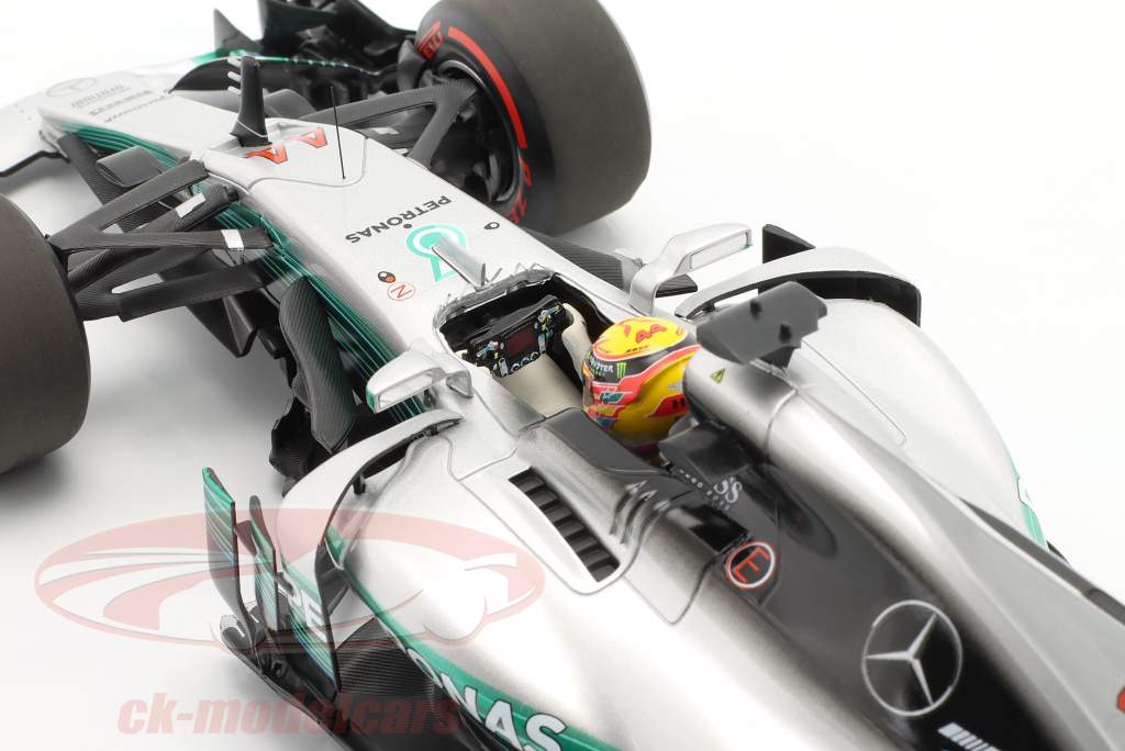 L. Hamilton Mercedes-AMG F1 W08 #44 Formel 1 Weltmeister 2017 1:18 Minichamps