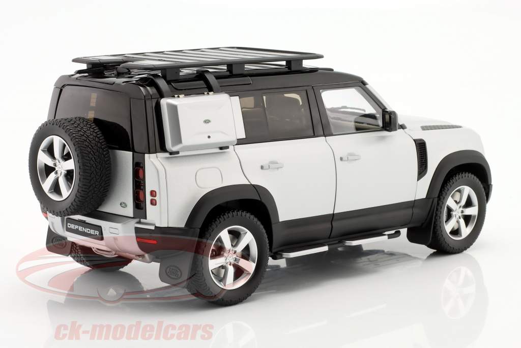 Land Rover Defender 110 year 2020 silver / black 1:18 Almost Real