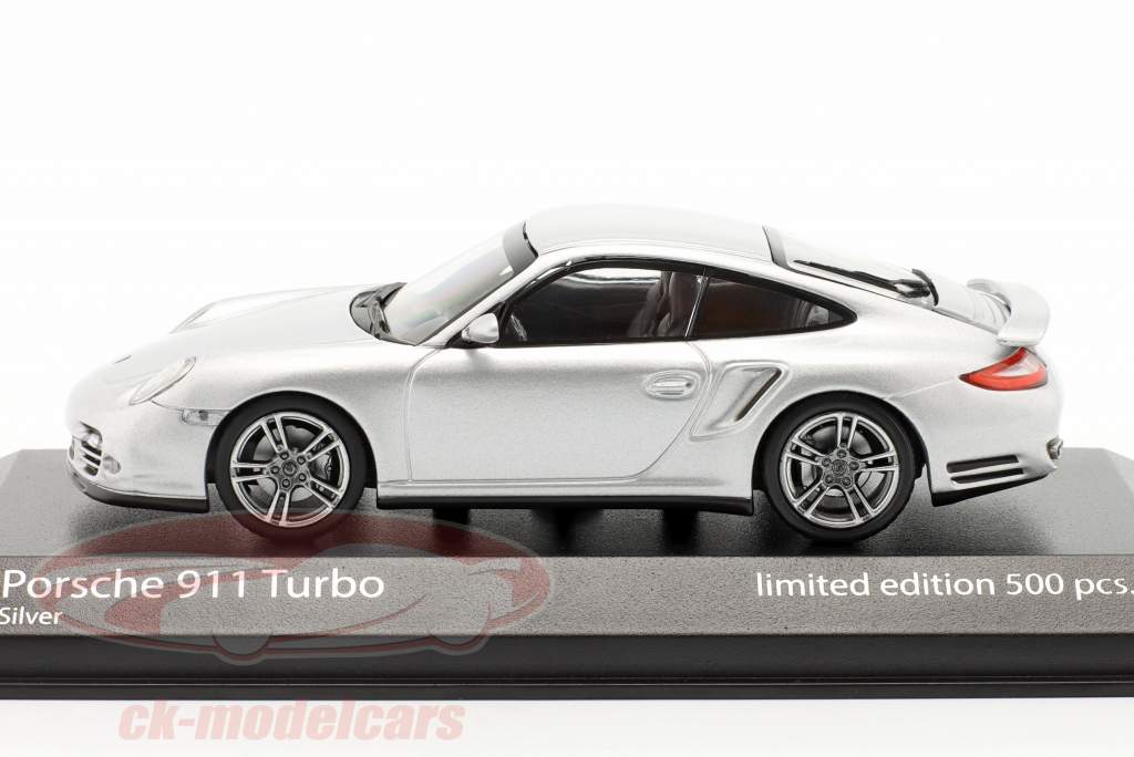 Porsche 911 (997 II) Turbo Année de construction 2009 argent 1:43 Minichamps