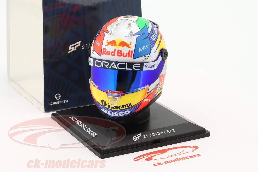 Sergio Perez Red Bull Racing #11 formel 1 2022 hjelm 1:4 Schuberth