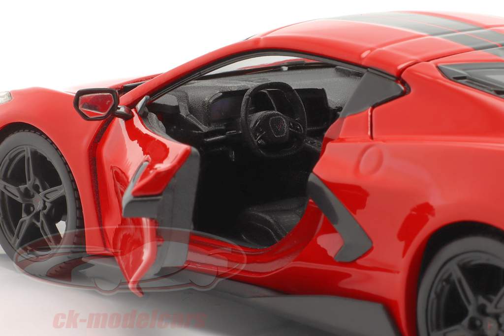 Chevrolet Corvette Stingray Coupe 建設年 2020 赤 / 黒 1:24 Maisto