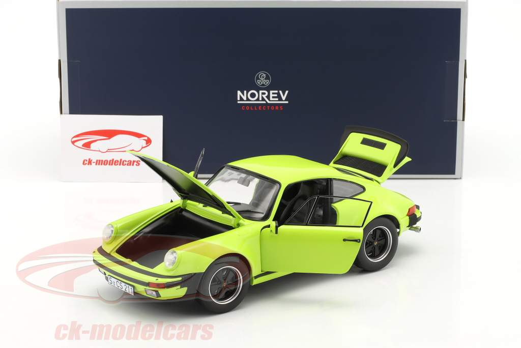 Porsche 911 Turbo 3.0 Byggeår 1976 lysegrøn 1:18 Norev