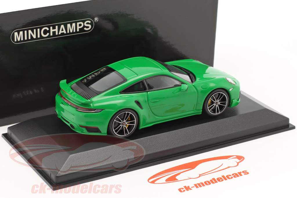 Porsche 911 (992) Turbo S Sport Design 2021 pitón verde 1:43 Minichamps