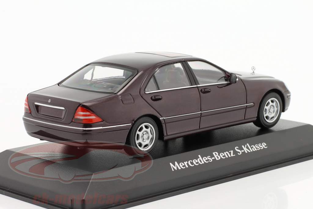 Mercedes-Benz S-Klasse (W220) Baujahr 1998 rot metallic 1:43 Minichamps