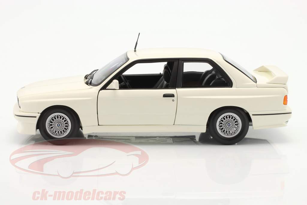 Minichamps 1:18 BMW M3 (E30) Baujahr 1987 weiß 180020307 
