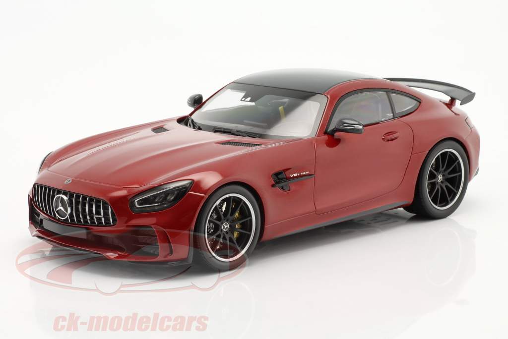 Mercedes-Benz AMG GT-R Byggeår 2021 rød metallisk 1:18 Minichamps