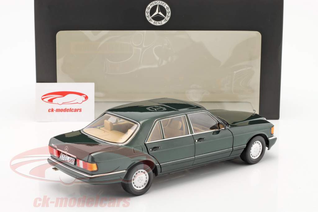 Mercedes-Benz 560 SEL (V126) ano de construção 1985-1991 verde malaquita 1:18 Norev