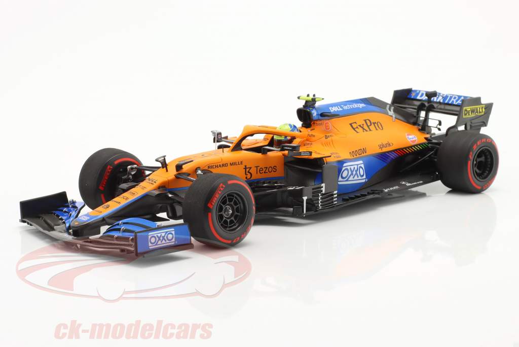 Lando Norris McLaren MCL35M #4 Pole Position ruso GP fórmula 1 2021 1:18 Minichamps