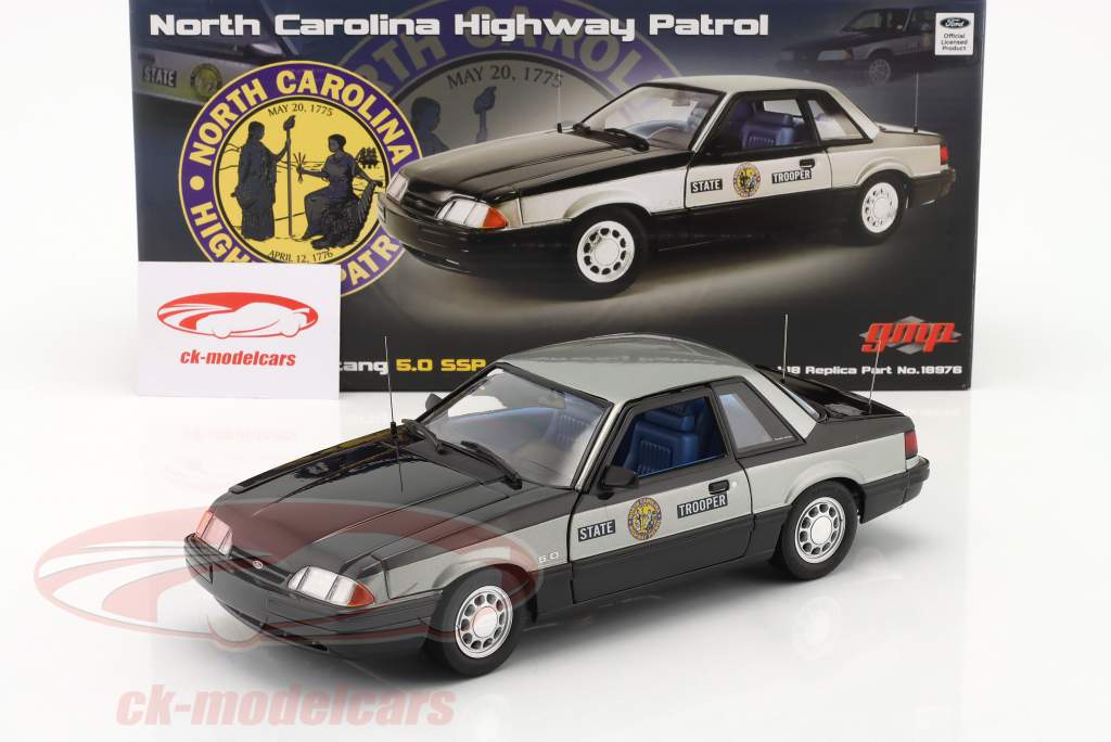 Ford Mustang 5.0 SSP Highway Patrol 1993 schwarz / silber 1:18 GMP