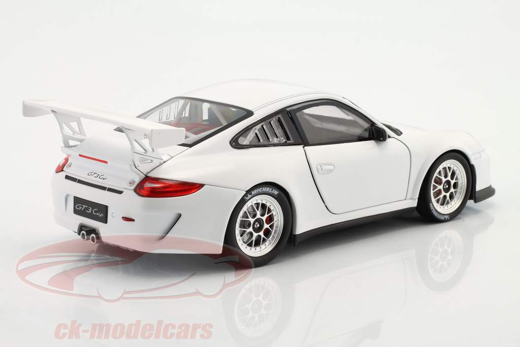 Porsche 911 (997 II) GT3 Cup Plain Body white Year 2009 1:18 Welly
