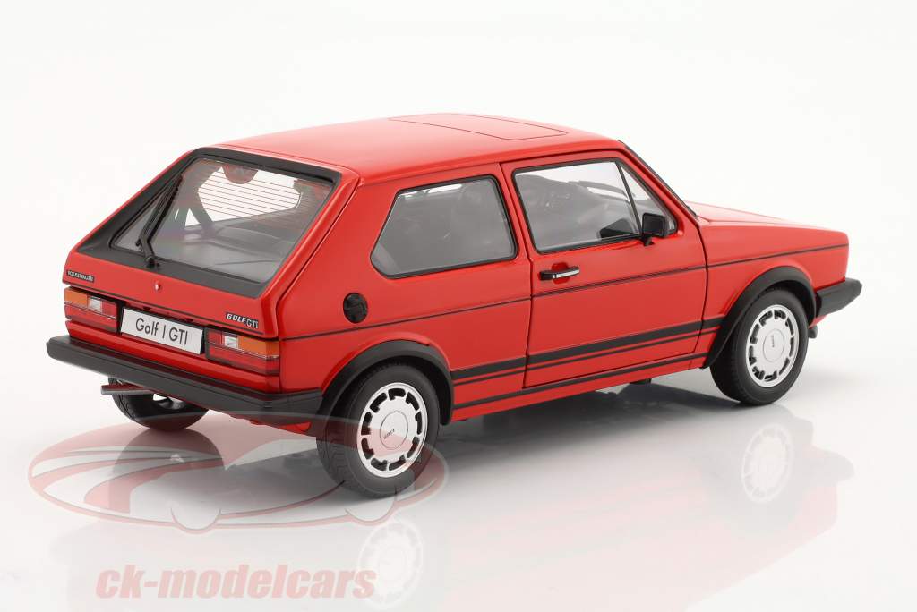 Volkswagen VW Golf I GTI rosso 1:18 Welly