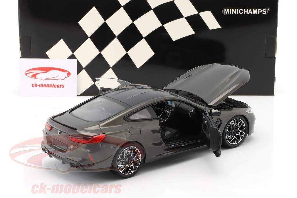 BMW 8 Series M8 Coupe (F92) Bouwjaar 2020 Grijs metalen 1:18 Minichamps