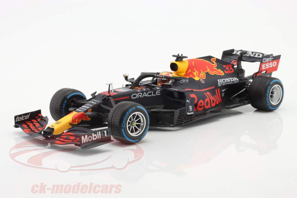 M. Verstappen Red Bull Racing RB16B #33 ganador Spa fórmula 1 Campeón mundial 2021 1:18 Minichamps
