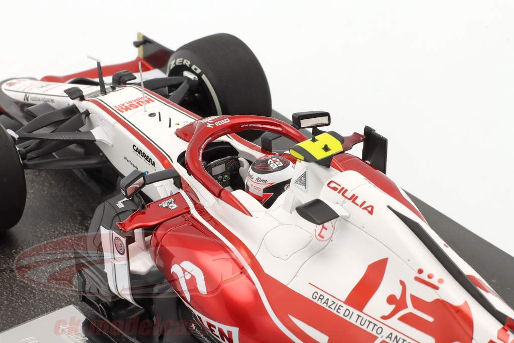 A. Giovinazzi Alfa Romeo Racing C41 #99 Last Race Abu Dhabi fórmula 1 2021 1:18 Minichamps