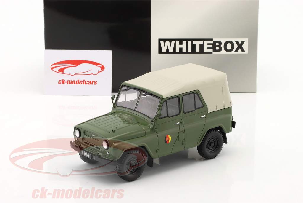 UAZ 169 (NVA) SUV oliven grøn 1:24 WhiteBox
