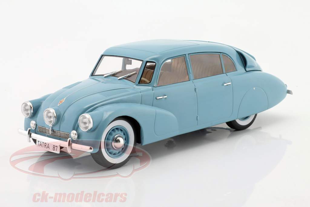 Tatra 87 ライトブルー 1:18 Model Car Group