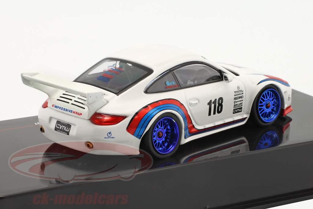 Porsche "Old & New 997" #118 white / blue / red RHD 1:43 Ixo