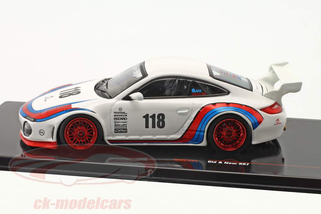 Porsche "Old & New 997" #118 hvid / blå / rød RHD 1:43 Ixo