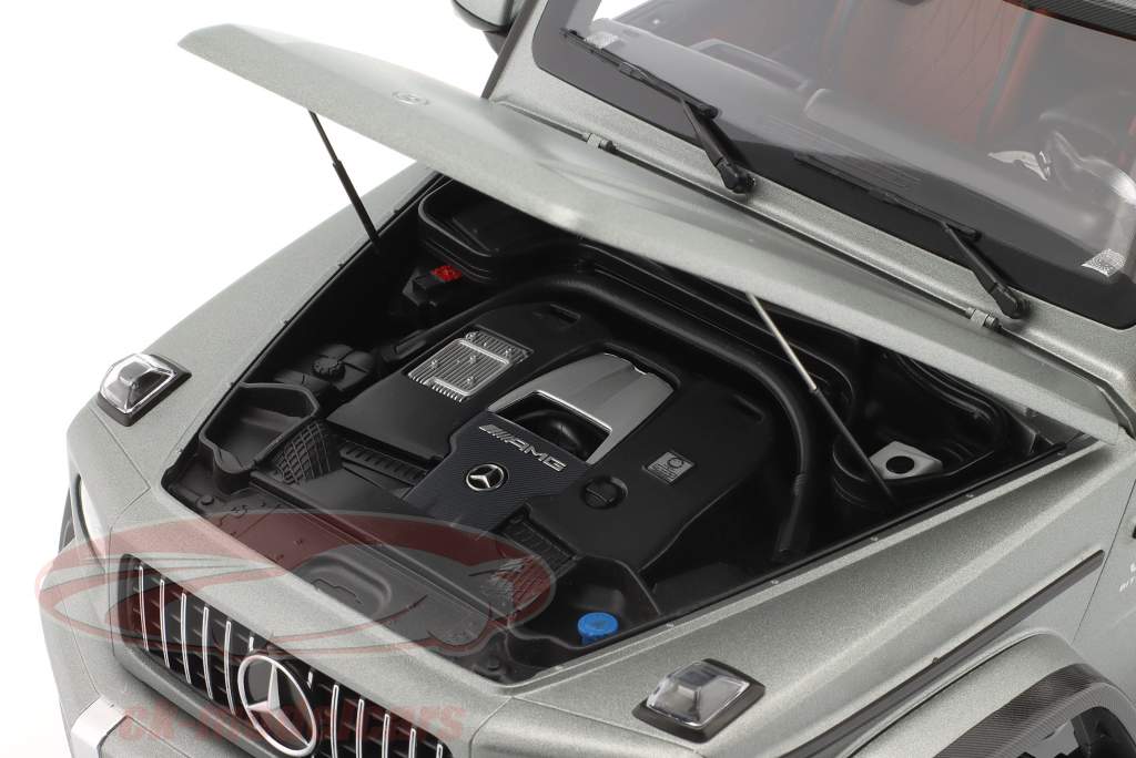 Mercedes-Benz G63 (W463) 4x4 AMG Anno di costruzione 2022 platino magno 1:12 NZG