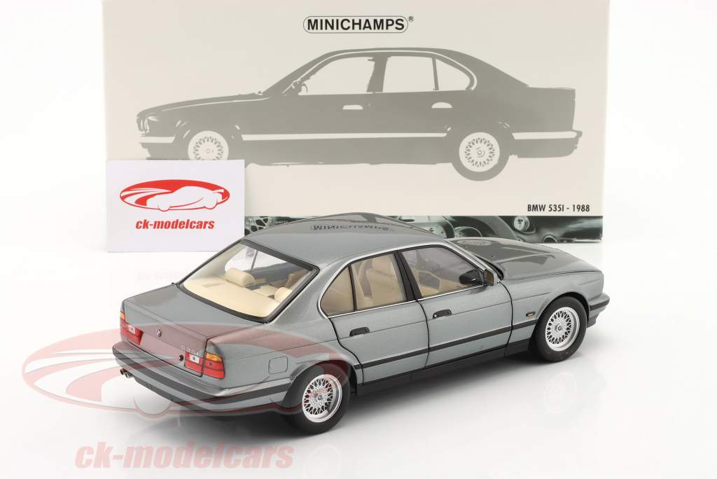 BMW 535i (E34) 建設年 1988 グレー メタリック 1:18 Minichamps