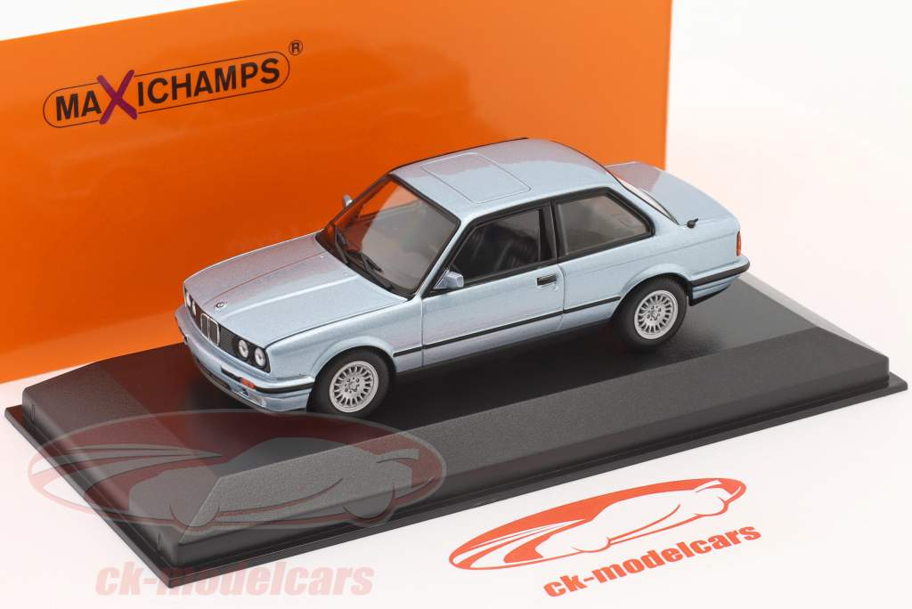 BMW 3 Series (E30) Byggeår 1986 sølv blå metallisk 1:43 Minichamps