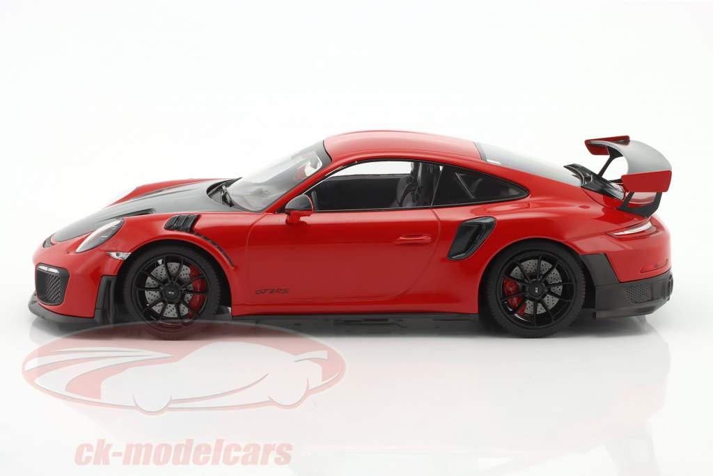 Porsche 911 (991 II) GT2 RS 2018 rød / sort fælge 1:18 Minichamps