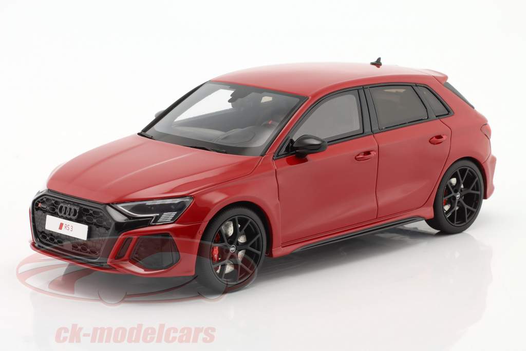 Audi RS 3 (8Y) Sportback Byggeår 2021 rød 1:18 GT-Spirit