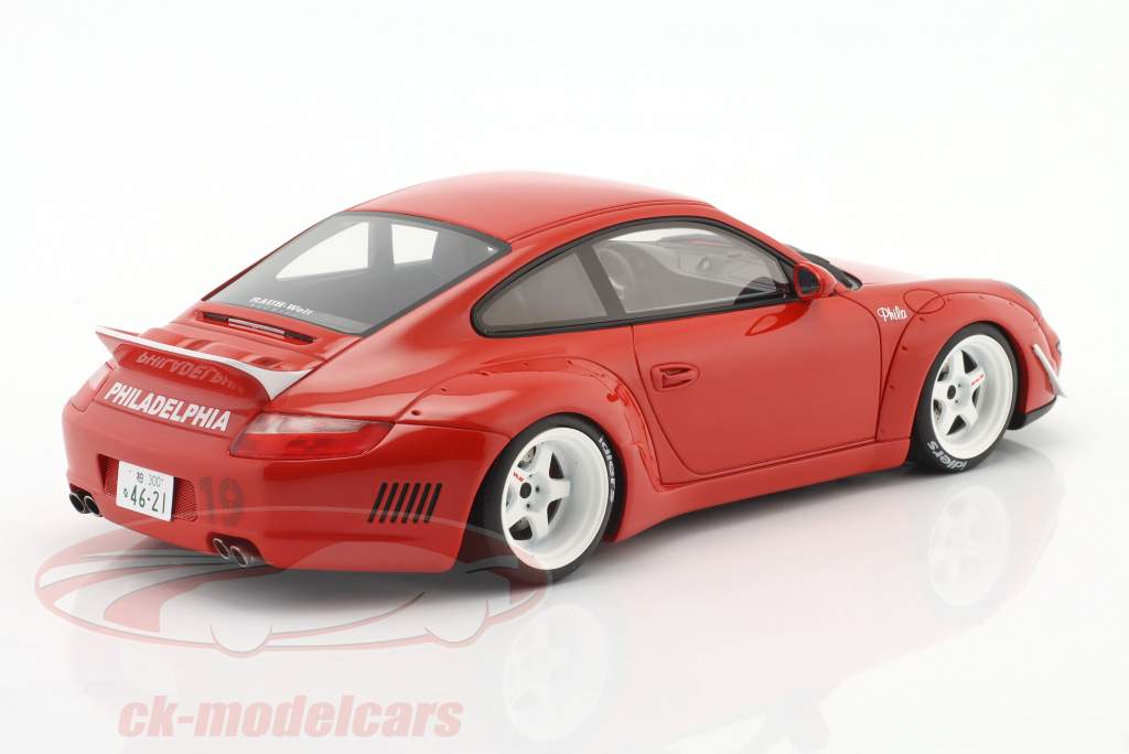 Porsche 911 RWB Rauh-Welt Body Kit Aka Phila 2021 rood 1:18 GT-Spirit