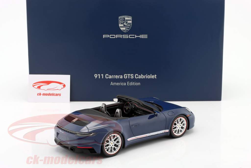 Porsche 911 (992) Carrera GTS Cabriolet America Edition azurblå 1:18 Spark