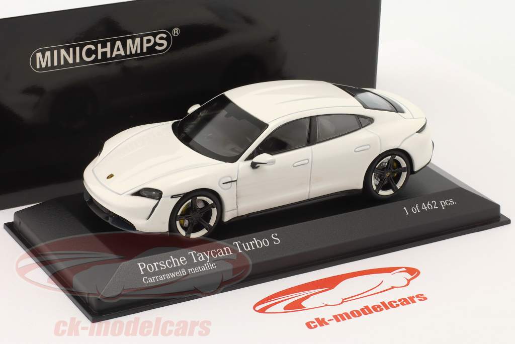 Porsche Taycan Turbo S Año de construcción 2019 carrara blanco metálico 1:43 Minichamps