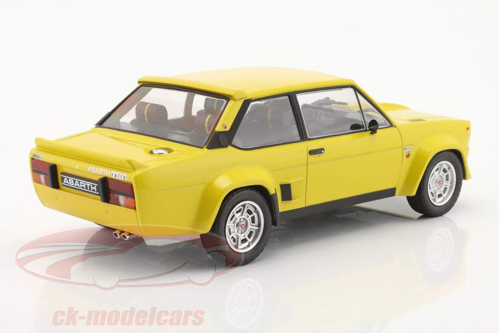 Fiat 131 Abarth Baujahr 1980 gelb 1:18 Ixo