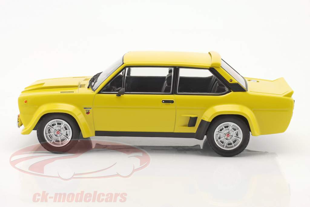 Fiat 131 Abarth Año de construcción 1980 amarillo 1:18 Ixo