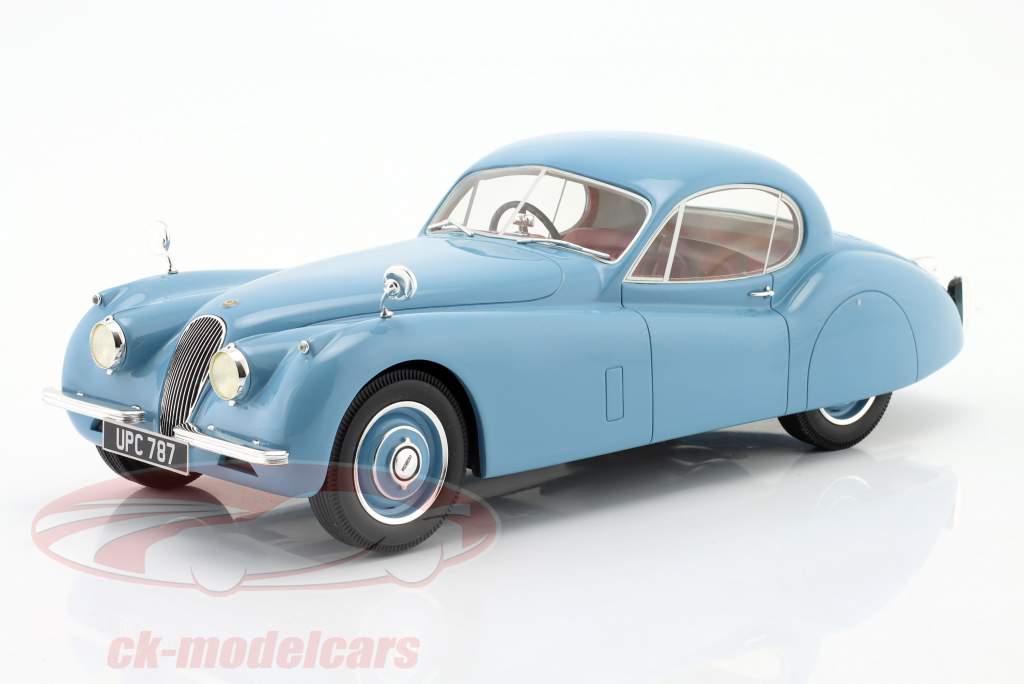 Jaguar XK120 FHC RHD Año de construcción 1951 - 54 pastel azul 1:18 Cult Scale