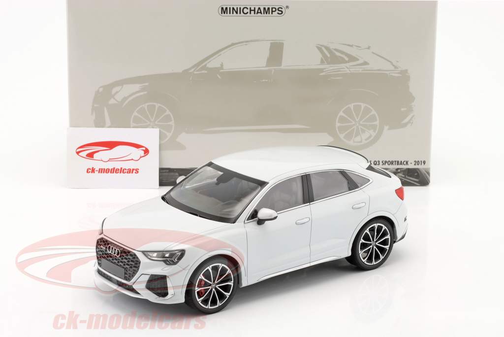 Audi RS Q3 Sportback Baujahr 2019 weiß metallic 1:18 Minichamps