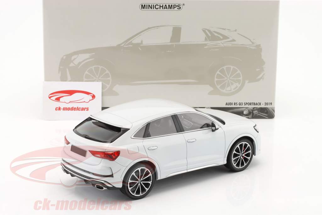 Audi RS Q3 Sportback Byggeår 2019 hvid metallisk 1:18 Minichamps