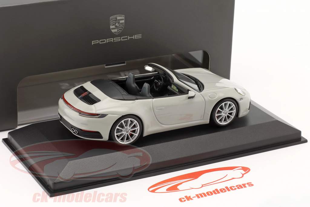 Porsche 911 (992) Carrera S Baujahr 2019 kreide 1:43 Minichamps