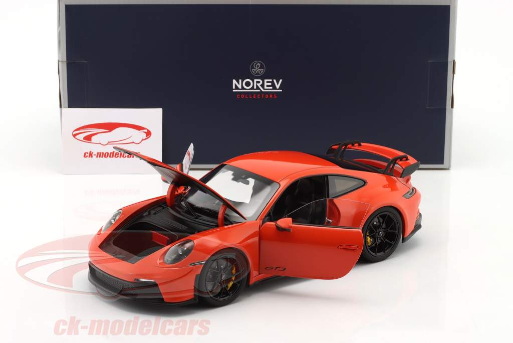 Porsche 911 (992) GT3 Año de construcción 2021 lava naranja 1:18 Norev
