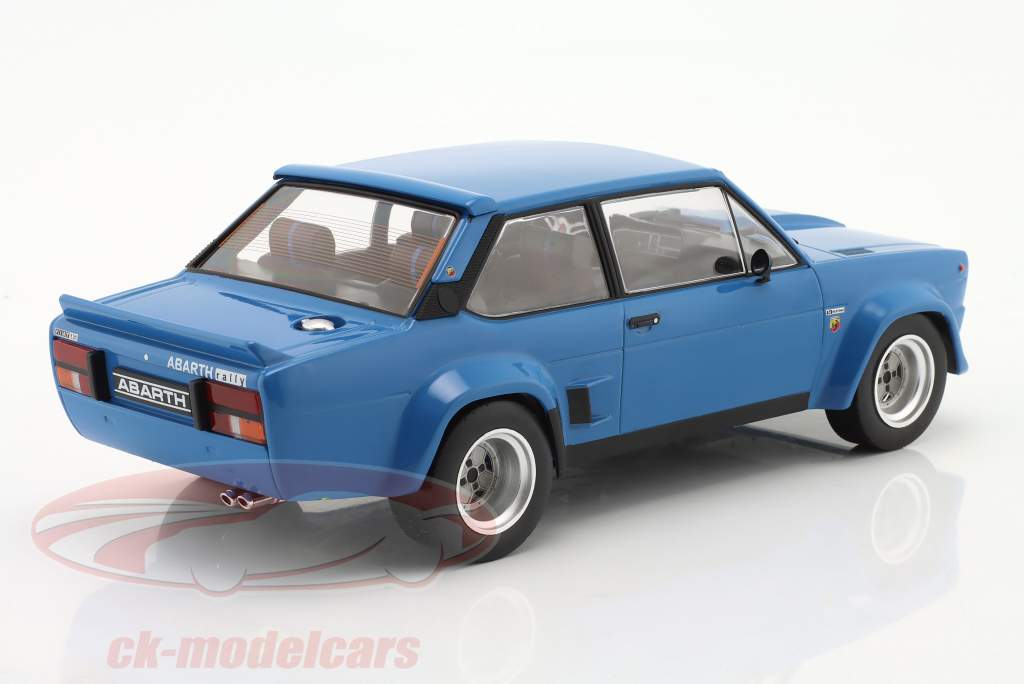 Fiat 131 Abarth Byggeår 1980 blå 1:18 Ixo