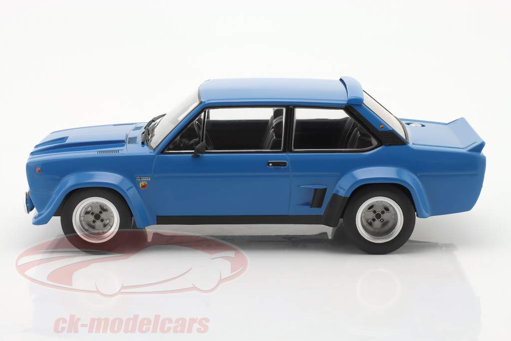 Fiat 131 Abarth Año de construcción 1980 azul 1:18 Ixo