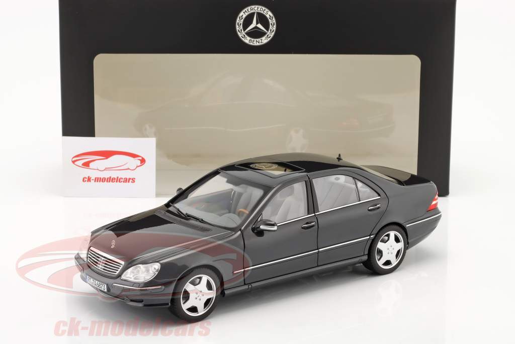 Mercedes-Benz AMG S 55 (V220) Año de construcción 1999-2002 gris téctico 1:18 Norev