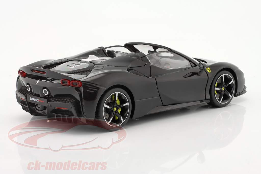 Ferrari SF90 Araignée Assetto Fiorano Année de construction 2021 noir / Blanc 1:18 Bburago