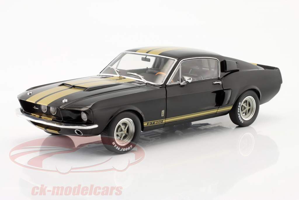 Ford Mustang Shelby GT500 year 1967 black / gold 1:18 Solido