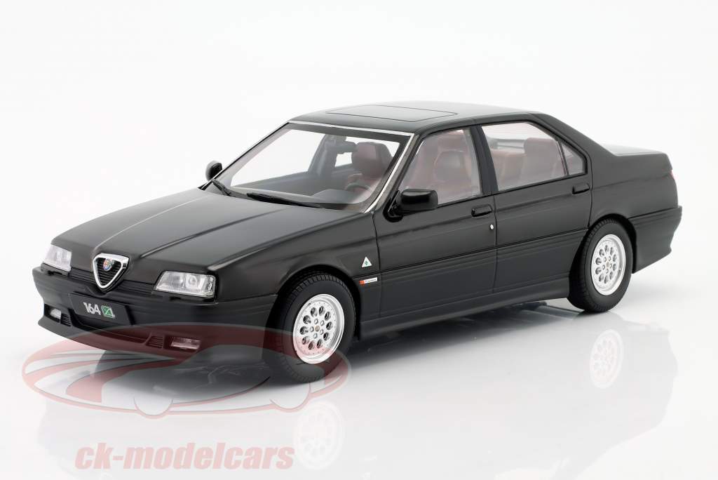 Alfa Romeo 164 Q4 year 1994 black 1:18 Triple9