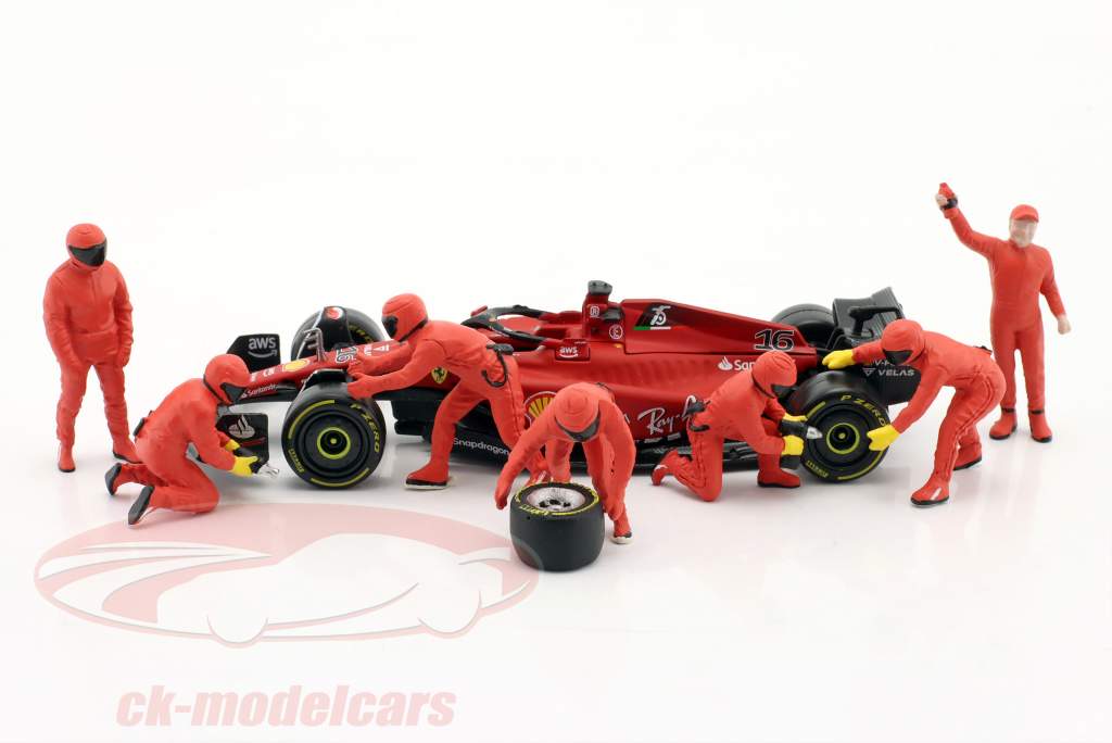 SET DE 7 FIGURINES F1 PIT CREW - PIT STOP rouge - FERRARI 1/18 EUR 75