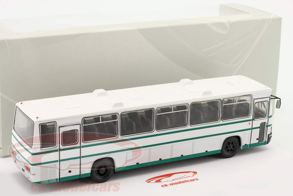 Ikarus 250.59 Bus weiß / grün / silber 1:43 Premium ClassiXXs