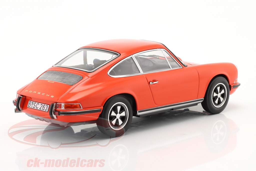 Porsche 911 (origineel model) Bouwjaar 1969 oranje 1:18 Norev