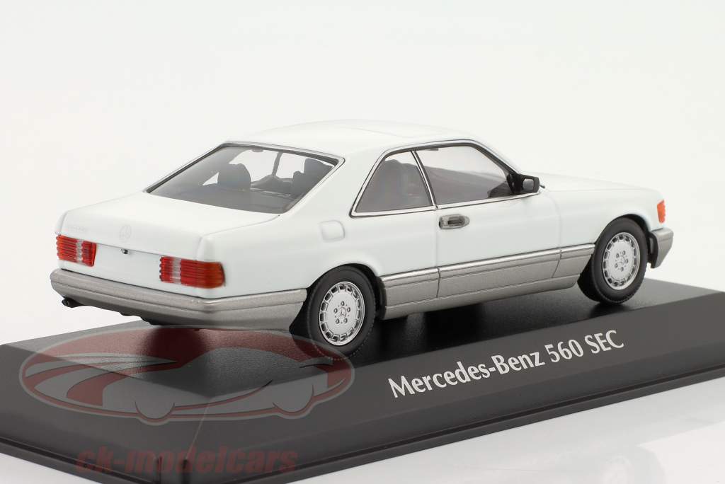 Mercedes-Benz 560 SEC (C126) Baujahr 1986 weiß 1:43 Minichamps