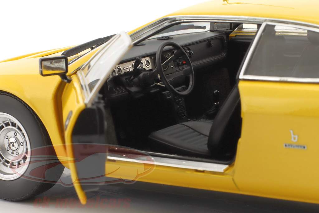Lamborghini Urraco P250 Año de construcción 1973 amarillo 1:18 Kyosho