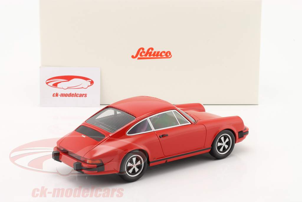 Porsche 911 Coupe red 1:18 Schuco